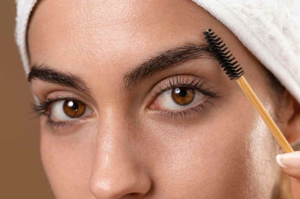 A evolução das sobrancelhas ao longo dos anos