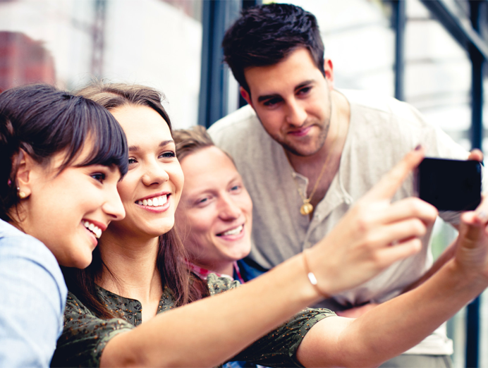 5 truques infalíveis para a selfie perfeita