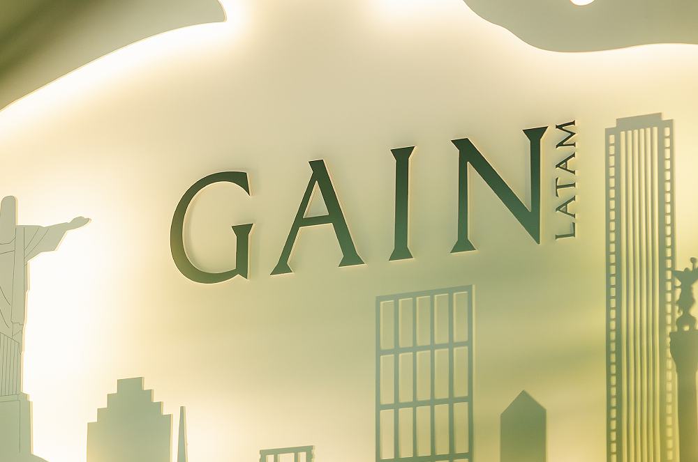 Dra. Cíntia Cunha participa do GAIN LATAM 2025 e acompanha avanços sobre os impactos das canetas emagrecedoras na pele em matéria da Forbes