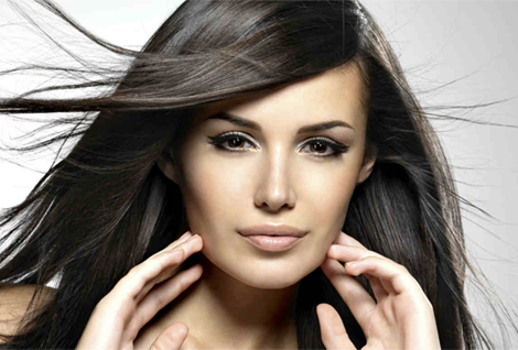 O que estraga menos o cabelo na hora do alisamento?