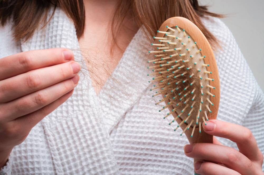 Mitos e Verdades sobre Queda de Cabelo